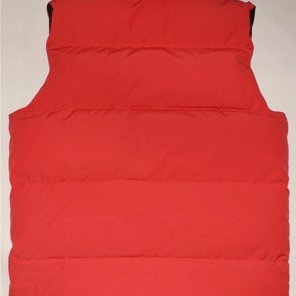 Canada goose down vest red. - Picture 2 of 5